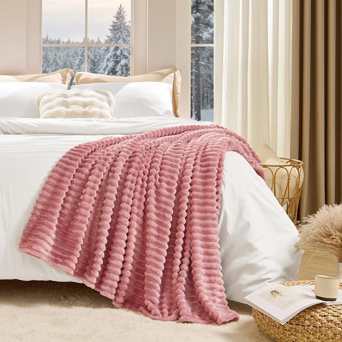 BEDELITE 3D Ribbed Jacquard Pink Fleece Throw Blanket for Couch, 50x70 Inch | Soft Warm Decorative Fluffy Blanket, Cozy Plush Lightweight Fuzzy Throw Blanket for Bed Sofa Home Room Decor, Gift for Women