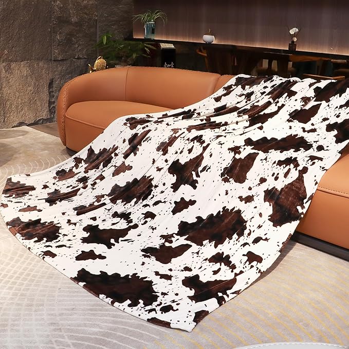 GEULAY Cow Print Blanket King Size, Lightweight Extra Lage Western Fuzzy Fleece Throw Blanket for Bed, All Seasons, Black & White Farmhouse Decor for Home, 90"x108"