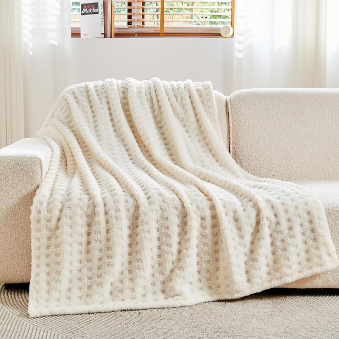 NEWCOSPLAY 3D Waffle Checkered Flannel King Blanket, Ivory, 90"x110" | Super Soft Cute Lightweight Decorative Premium Silky Fleece Blanket for Couch Sofa Bed, Gift for Women Men, All Season Use