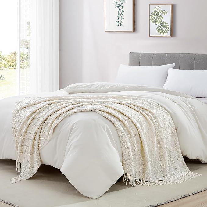 BOURINA Beige Throw Blanket 50 x70 Inch Jacquard Throw Knitted Blanket | Jacquard Argyle Throw Textured Solid Soft Throws and Blankets for Sofa or Bed Knitted Decorative Blanket