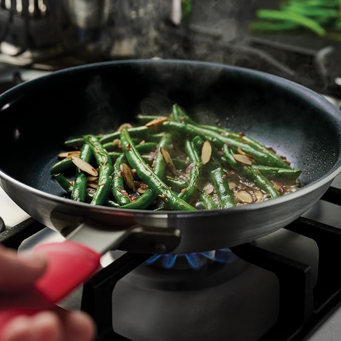 Tramontina Professional 10-Inch Ceramic Non Stick Frying Pan, Heavy-Gauge Aluminum Skillet with Ceramic Nonstick Coating, Dishwasher and Oven Safe, Black