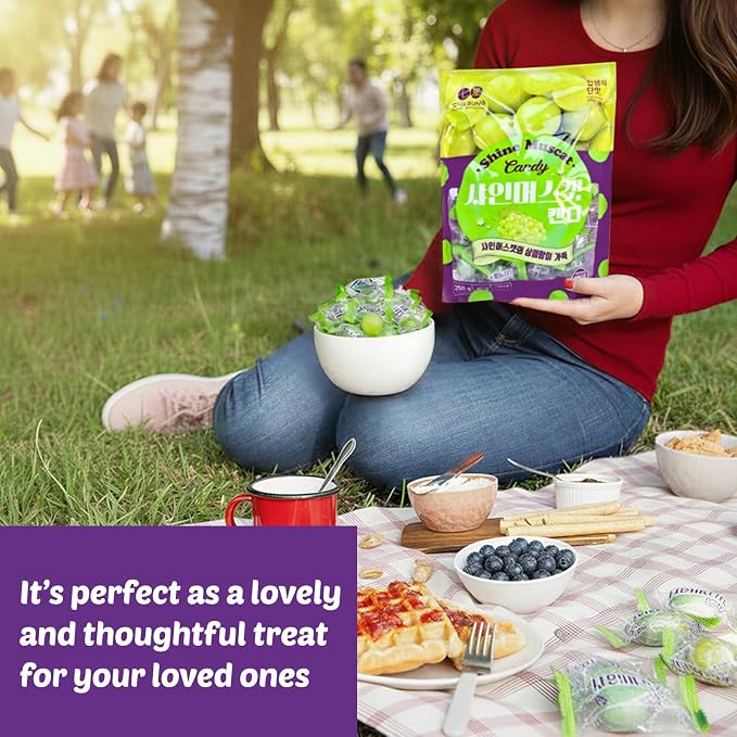 COELO Shine Muscat Grape Candy 8.81oz (250g) | Green Grape Flavor Premium Korean Fruit Treats Hard Candy Snack | Office Pantry Travel Camping Party K-Food Individually Wrapped On-The-Go Snack 샤인머스켓 캔디