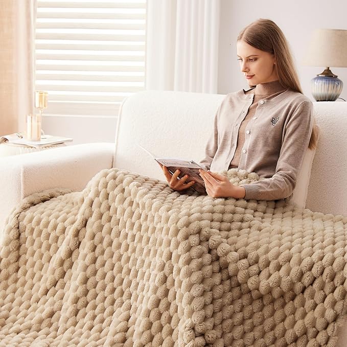 NEWCOSPLAY Super Soft Queen Blanket Brown Premium Silky Flannel Fleece 3D Clouds Stylish Jacquard Lightweight Bed Blanket All Season Use 350GSM (Brown, Queen(90"x90"))