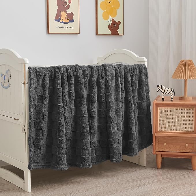 NEWCOSPLAY 3D Checkered Flannel Throw Blanket, Dark Grey, 50"x70" | Super Soft Cute Lightweight Decorative Premium Silky Fleece Blanket for Couch Sofa Bed, Gift for Women Men, All Season Use