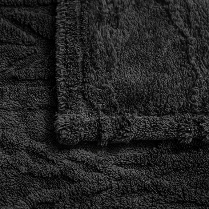 YUSOKI Sherpa Fleece Queen Size Blanket, Black, 90"x90" | 3D Stylish Design,320GSM, Non-Shedding, Lightweight for All Season Use, stays fluffy after repeated washes, Perfect Gifts