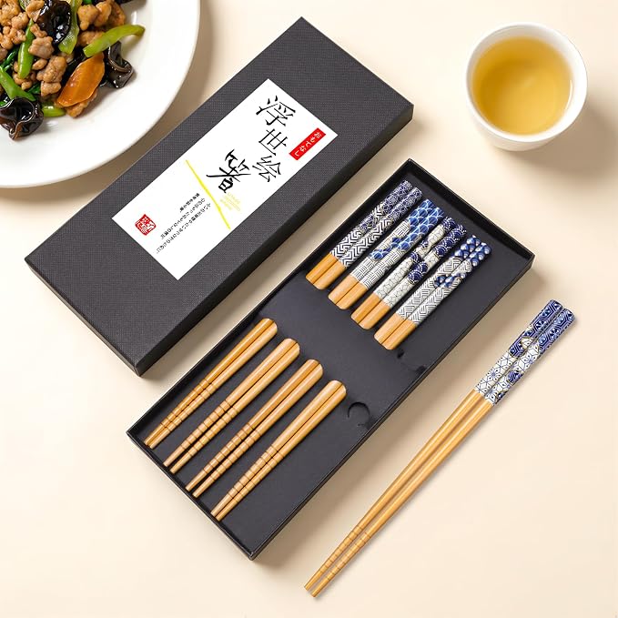 Antner 5 Pairs Bamboo Chopsticks Reusable Chopstick Exquisite Japanese Style Chop Sticks with Black Box for Sushi, Ramen, Hot Pot and Asian Dining, 8.8 Inch/22.5cm Gift Set
