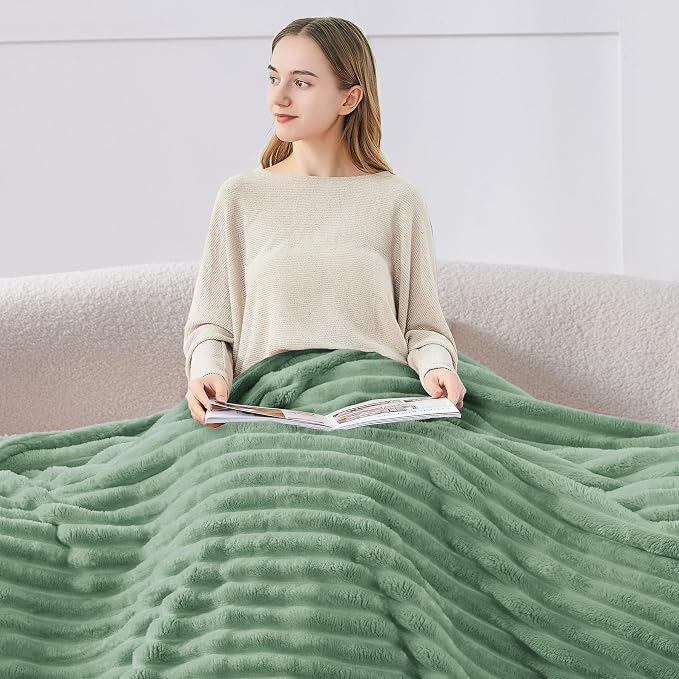 BEDELITE Ribbed Twin Blanket for Couch & Bed, Green, 60"x80" | Ultra-Soft Plush Fleece, Cozy, Warm Yet Lightweight, Ribbed Texture, Home Decor, Machine Washable, Giftable, All-Season Use