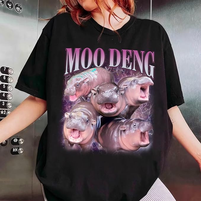YOUNG GREEN Moo Deng Sweatshirt Moo Deng Bouncy Pig T-Shirt The Cute Baby Hippo Sweatshirt Gift For Moo Deng Lovers