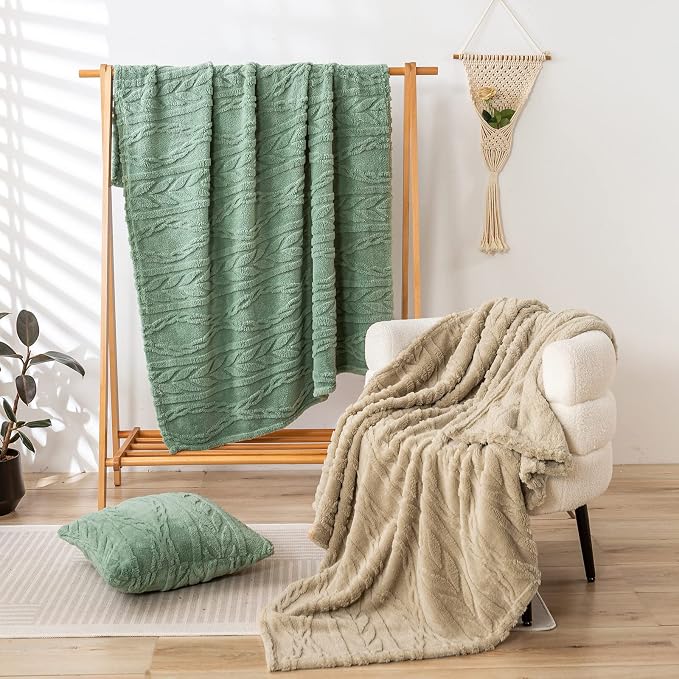 YUSOKI Sherpa Fleece Twin XL Size Blanket, Sage Green, 65"x90" | 3D Stylish Design,320GSM, Non-Shedding, Lightweight for All Season Use, stays fluffy after repeated washes, Perfect Gifts
