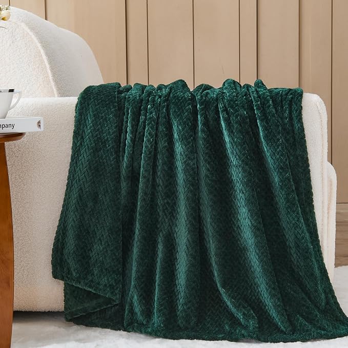 NEWCOSPLAY Fleece Leaves Pattern Throw Blanket, Forest Green, 50"x60" | Super Soft Throw Blanket, Lightweight Cozy Bed Sofa Blanket, Premium Silky Flannel Fleece, Travel Blanket for All Season Use