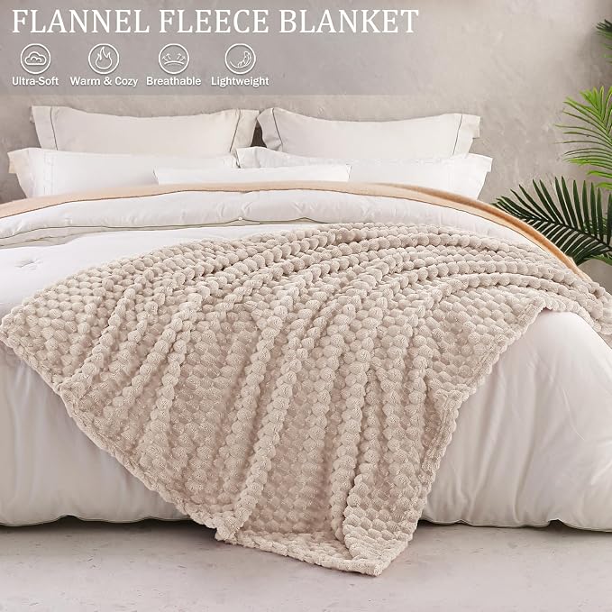 Exclusivo Mezcla Large 3D Fleece Throw Blanket for Couch, Camel | Extra Soft Fuzzy Plush Lightweight Throws, Cozy Fluffy Decorative Blankets for All Seasons, 50x70 Inches