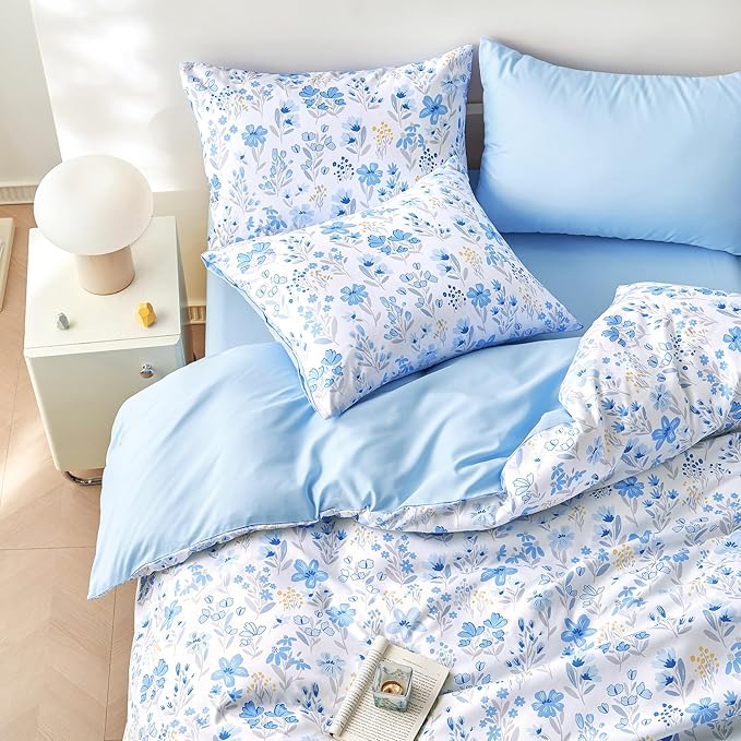 Wake In Cloud - Floral Bedding Set for Girls, Cute Colorful Botanical Flowers Patterned Soft Lightweight Comforter Set with Sheets, 5 Pieces Kids Bed in a Bag, Blue White, Twin Size