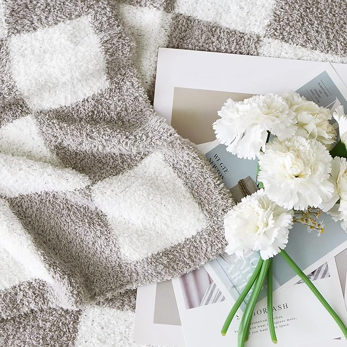 Soft Twin Size Checkered Blanket for Bed-Cozy Knitted Blankets | Lightweight Fluffy Warm Decor for Women, Mom, Her & Girls, Sofa, Chair, Couch, 60x80in,Light Grey