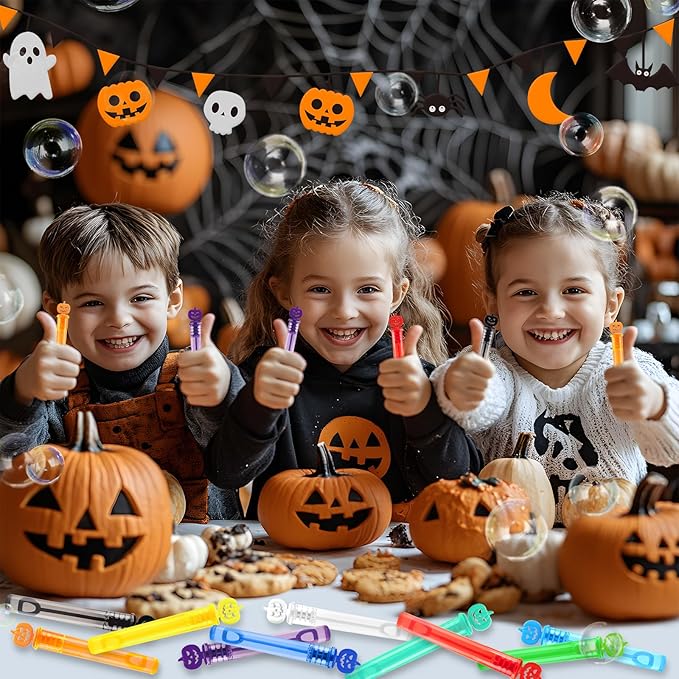 200PCS Halloween Party Favor, Halloween Bubble Wands for Kids, Halloween Trick or Treat Toys, Goodies Bag Fillers, Pinata Fillers, Mini Bubble Wands for Party Supplies