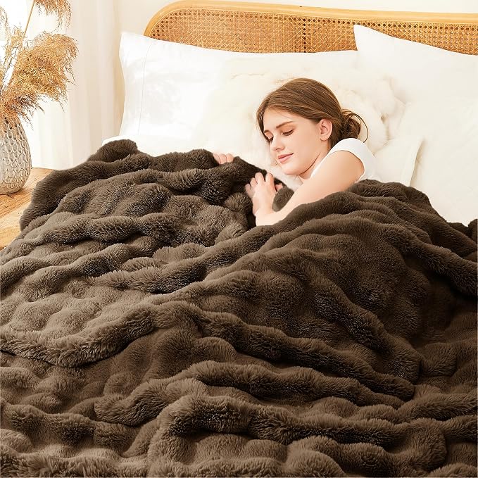 L'AGRATY Faux Rabbit Fur Throw Blanket for Couch, 90'' x 90'', Cocoa Brown | Soft Cozy Bubble Fluffy Blanket for Sofa Bed, Thick Warm Plush Fuzzy Throw for Room Home Decor, Luxury Gift for Women Mom