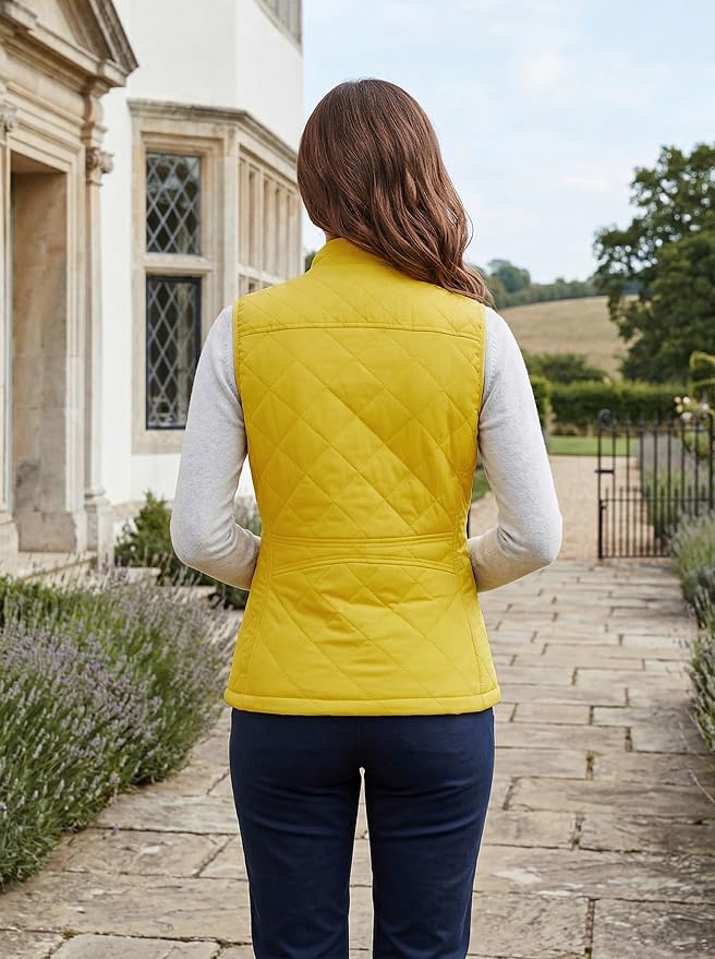 Fuinloth Women's Quilted Vest Lightweight Puffer Stand Collar Zip Gilet | 4 pockets with 2 inner storage. Quilted padded warm gilet. Fall winter outerwear layering vest for travel hiking daily wear.