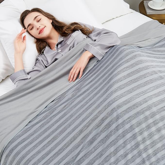 Guohaoi Cooling Blanket for Hot Sleepers and Night Sweats 90"x90" Queen | Arc-Chill Q-Max >0.5 Cool Fiber,100% Oeko-Tex Certified Lightweight Summer Blanket for Travel/Outdoor Ultra Cold Breathable