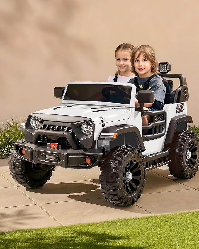 Outfunny 2 Seater Ride on Car Toy, 24V 4WD Electric Car for Kids 4-8 with Remote Control, 4x200W Motors, Capacity 150 lb - White