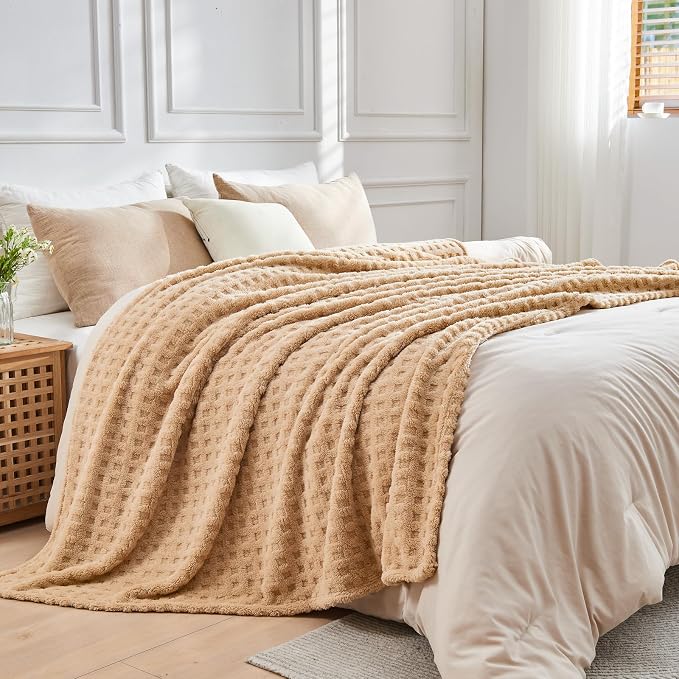 NEWCOSPLAY 3D Waffle Checkered Flannel Queen Blanket, Brown, 90"x90" | Super Soft Cute Lightweight Decorative Premium Silky Fleece Blanket for Couch Sofa Bed, Gift for Women Men, All Season Use
