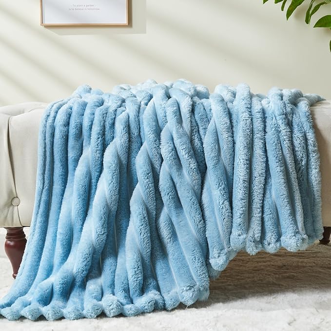 NEWCOSPLAY Super Soft Twin Blanket Blue Premium Silky Flannel Fleece 3D Ribbed Jacquard Lightweight Bed Blanket All Season Use (Blue Ribbed, Twin(60"x80"))
