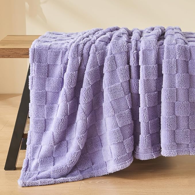 NEWCOSPLAY 3D Checkered Flannel Throw Blanket, Lavender Checkered, 50"x70" | Super Soft Cute Lightweight Decorative Premium Silky Fleece Blanket for Couch Sofa Bed, Gift for Women Men, All Season Use