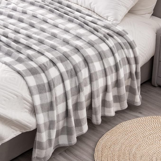 BEDELITE Plaid Fleece Twin Blanket, Grey & White Buffalo 60x80 Inches | 100% Polyester Microfibe, Soft Cozy, Lightweight Warm, Classic Buffalo Plaid, Room Decor, Machine Washable, for Couch Bed