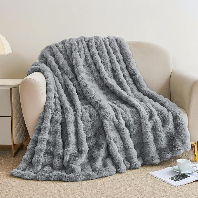 Faux Rabbit Fur Throw Blanket for Couch, Gray Throw Blankets 50"x60" | Cozy Reversible Fluffy Throw, Luxury Plush Thick Bubble Blanket, Mothers Gifts for Women, Soft Warm for Bed, Home Decor