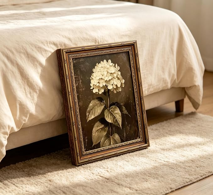 Vintage Gold Framed Floral Canvas Wall Art Retro White Hydrangea Flower Painting Picture Wall Decor Moody Botanical Flowers Poster Print Artwork for Living room Bedroom Home Decoration