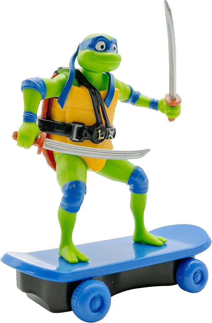 Teenage Mutant Ninja Turtles 5" Sewer Shredders Leonardo Movie Edition, Ages 3+, Pretend Play Toy Figure Playsets, Shred and Battle with TMNT Skate Toy!