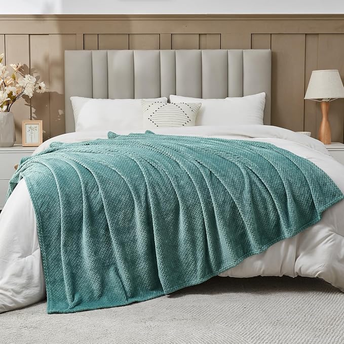 NEWCOSPLAY Fleece Leaves Pattern Throw Blanket, Light Teal, 50"x60" | Super Soft Throw Blanket, Lightweight Cozy Bed Sofa Blanket, Premium Silky Flannel Fleece, Travel Blanket for All Season Use