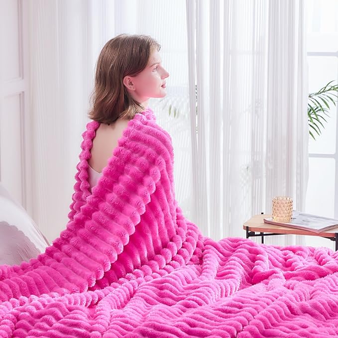 NEWCOSPLAY Super Soft Twin Blanket Hot Pink Premium Silky Flannel Fleece 3D Ribbed Jacquard Lightweight Bed Blanket All Season Use (Hot Pink Ribbed, Twin(60"x80"))