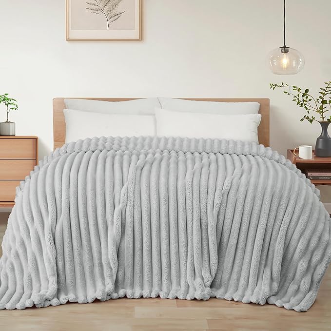 Exclusivo Mezcla Striped Twin Size Fleece Blanket for Bed, Couch, 60"x80" | Soft Breathable Cozy Bed Blankets, Lightweight Plush Fluffy Fuzzy Jacquard Decorative Blankets