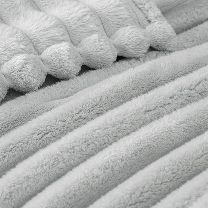 Exclusivo Mezcla Striped California King Size Fleece Blanket for Bed | Soft Breathable Cozy Bed Blankets, Lightweight Plush Fluffy Fuzzy Jacquard Decorative Blankets