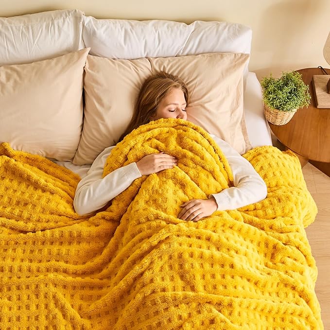 NEWCOSPLAY 3D Waffle Checkered Flannel Queen Blanket, Yellow, 90"x90" | Super Soft Cute Lightweight Decorative Premium Silky Fleece Blanket for Couch Sofa Bed, Gift for Women Men, All Season Use