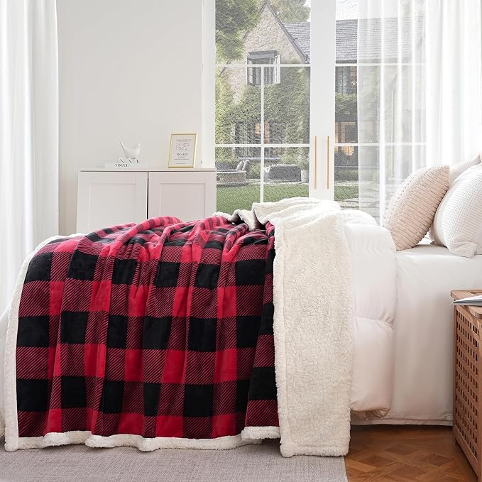 PU MEI Sherpa Fleece Throw Blanket 80" x 90" Reversible Plush Fluffy Large Big Blanket Lattice Flannel Blankets for All Season Use, Red and Black