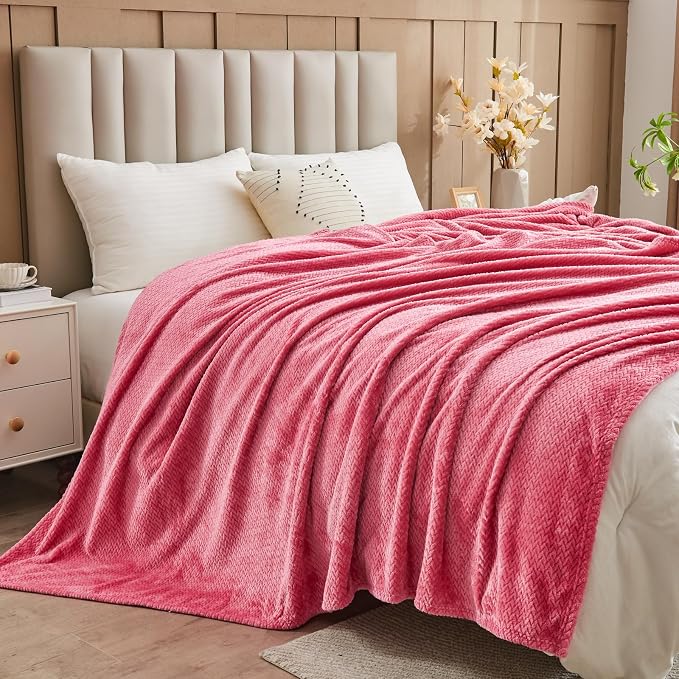 NEWCOSPLAY Fleece Leaves Pattern Queen Blanket, Coral Pink, 90"x90" | Super Soft Throw Blanket, Lightweight Cozy Bed Sofa Blanket, Premium Silky Flannel Fleece, Travel Blanket for All Season Use