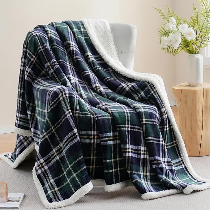PU MEI Sherpa Fleece Throw Blanket 60" x 80" Reversible Plush Fluffy Large Big Blanket Lattice Flannel Blankets for All Season Use,Dark Green Check