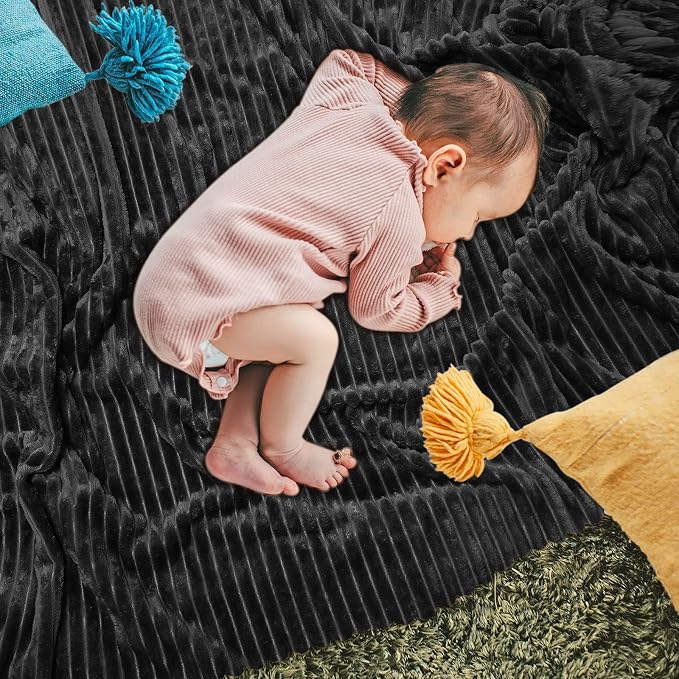 DISSA Fleece Blanket Twin Size – 60x80, Black - Soft, Plush, Fluffy, Fuzzy, Warm, Cozy – Perfect Throw for Couch, Bed, Sofa - with Pompom Fringe - Flannel Blanket