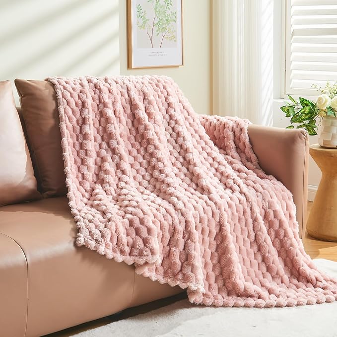 NEWCOSPLAY Super Soft Throw Blanket Pink Premium Silky Flannel Fleece 3D Clouds Stylish Jacquard Lightweight Bed Blanket All Season Use 350GSM (Pink, Throw(50"x60"))