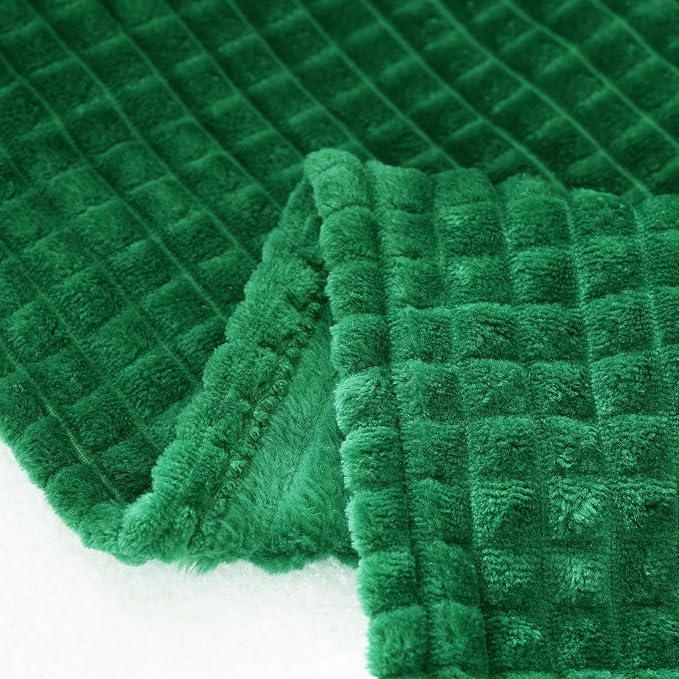 Puncuntex Fleece Blanket Classic Green 108"×90" with Square Grid Design | Super Soft Plush Cozy Flannel Throw Blanket Luxury for Couch Sofa Chair