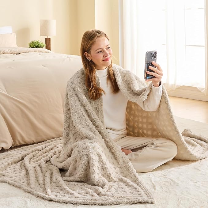 NEWCOSPLAY 3D Waffle Checkered Flannel Queen Blanket, Linen, 90"x90" | Super Soft Cute Lightweight Decorative Premium Silky Fleece Blanket for Couch Sofa Bed, Gift for Women Men, All Season Use