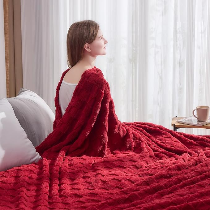 NEWCOSPLAY 3D Checkered Flannel King Blanket, Red Checkered, 90"x110" | Super Soft Cute Lightweight Decorative Premium Silky Fleece Blanket for Couch Sofa Bed, Gift for Women Men, All Season Use