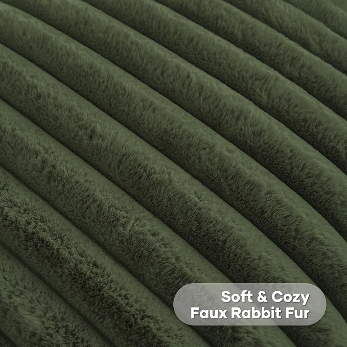FUTEI Pack of 2 Faux Fur Throw Pillow Covers 20x20 Inch, Olive Green | Fluffy Faux Rabbit Fur Front/Premium Velvet Back,Hidden Zipper,Machine Washable,Non-Shedding,Colorfast,Insert Not Included.