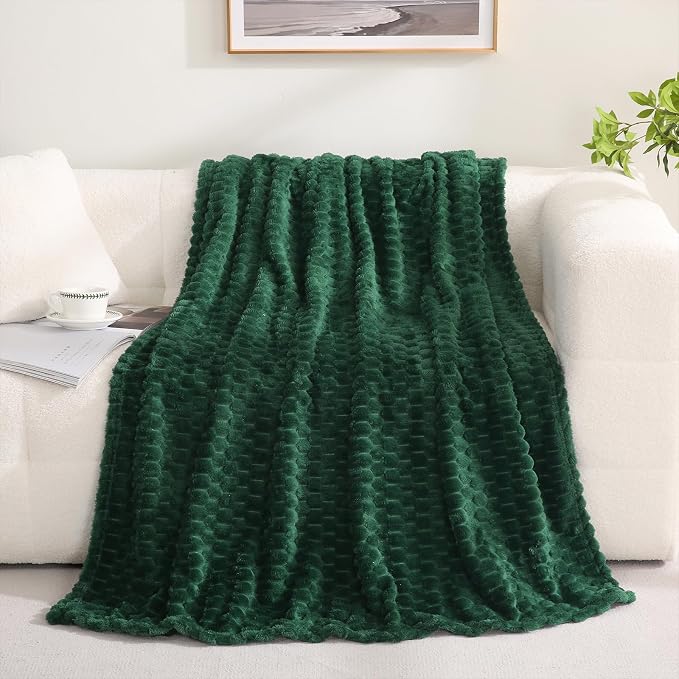 Dark Hunter Green Throw Blanket 50"×60" Fuzzy 3D Jacquard Decorative | Flannel Fleece Super Soft Plush Cozy Blanket for Couch Sofa Chair Lightweight