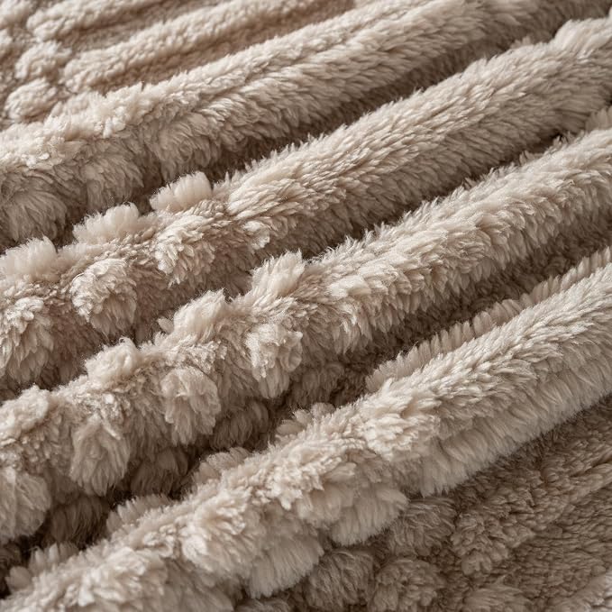 Brown Throw Blanket - Soft & Fluffy Fleece, Neutral Tan Color, Cute & Aesthetic, Perfect for Sofa, Couch, Chair, Bed, Living Room & Bedroom, All-Season Use, Plush & Cozy Decorative Blanket 50'x60