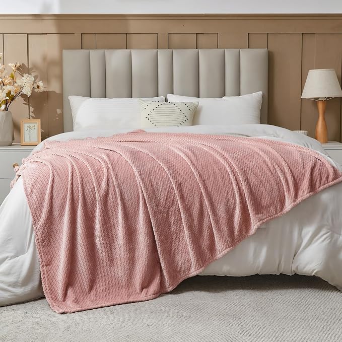 NEWCOSPLAY Fleece Leaves Pattern Queen Blanket, Dusty Pink, 90"x90" | Super Soft Throw Blanket, Lightweight Cozy Bed Sofa Blanket, Premium Silky Flannel Fleece, Travel Blanket for All Season Use