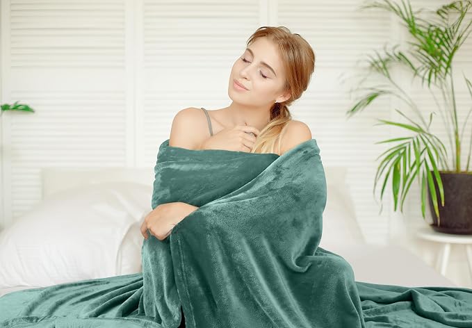 Utopia Bedding Ultra Soft Fleece Bed Blanket Full Size Celadon (90x84 Inch) | Microfiber Plush Warm Lightweight Breathable Cozy Blanket Anti-Static, All Season Use, Gift for Women and Men