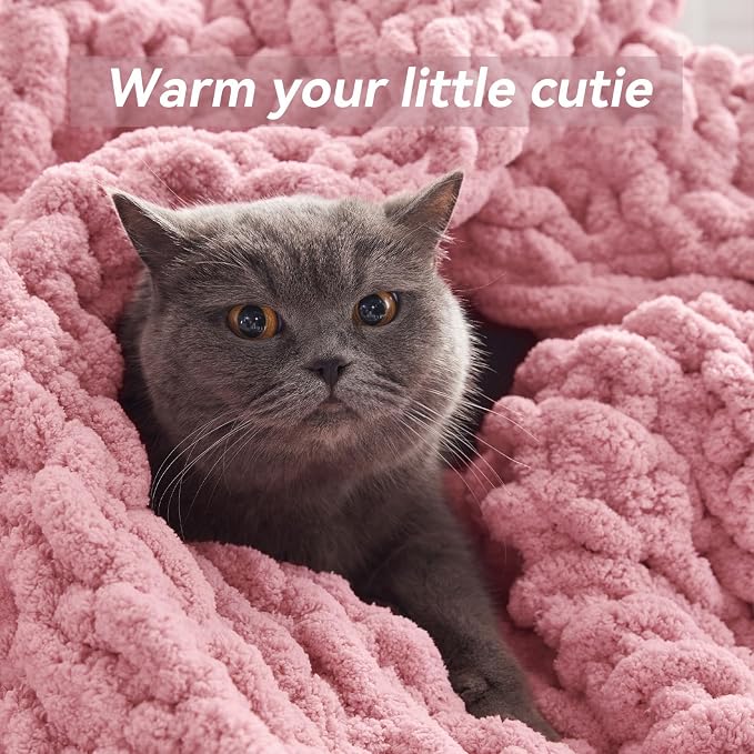Negwoo Chunky Knit Throw Blanket, Knitted Throw Chenille Yarn, 40"*50" | Soft Thick Cable Knitted Blankets, Handmade Big Thick Blanket, Machine Washable Cute Comfy Blanket for Home Decor, Light pink