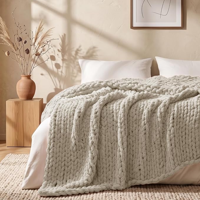 L'AGRATY Chunky Knit Throw Blanket for Couch, 50 x 70 Inches, Light Linen | Handmade Chenille Crochet Blanket for Sofa Bed, Thick Cable Knitted Blankets for Room Home Decor, Birthday Gift for Women Mom