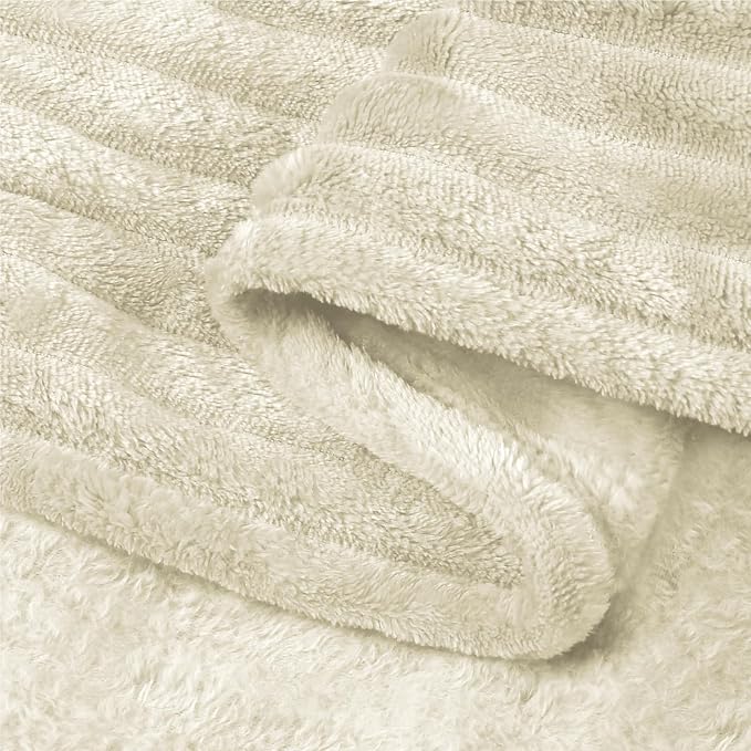BEDELITE 3D Ribbed Jacquard Beige Fleece Twin Blanket for Bed, 60x80 Inch | Soft Warm Decorative Fluffy Blanket, Cozy Plush Lightweight Fuzzy Throw Blanket for Couch Sofa Room Decor, Gift for Women